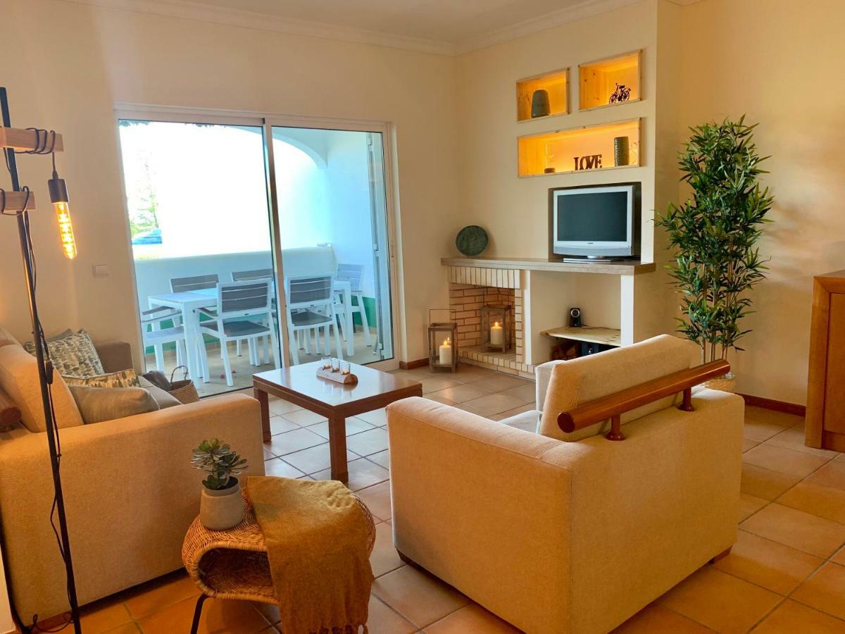 Charming Apartment With Private Garden & Pool Виламура Экстерьер фото