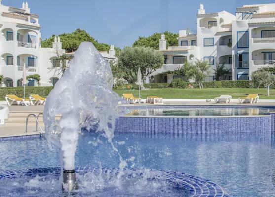 Charming Apartment With Private Garden & Pool Виламура Экстерьер фото